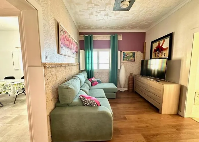 Casa Estrada Holiday home *